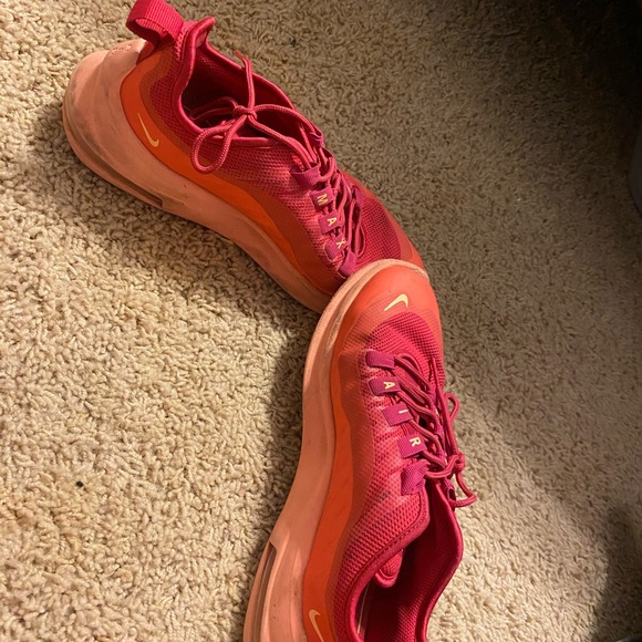 Nike Air Max SOLD - Picture 2 of 2
